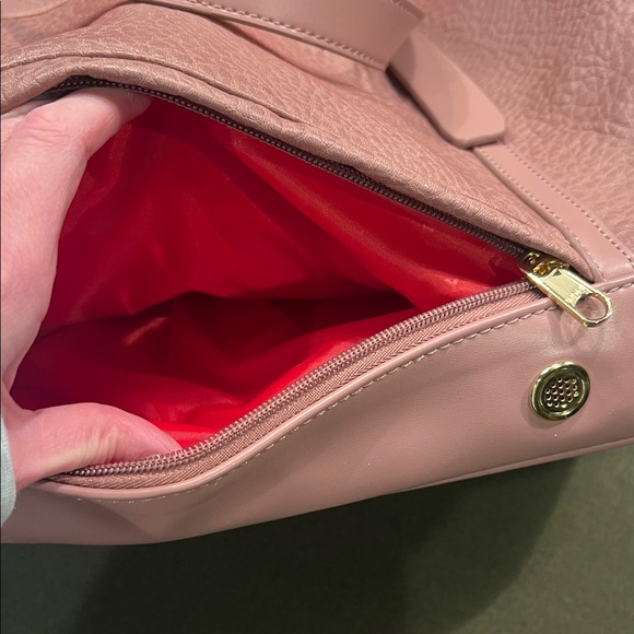 DKNY Mauve Tote with Bold Red Lining - Picture 4 of 6